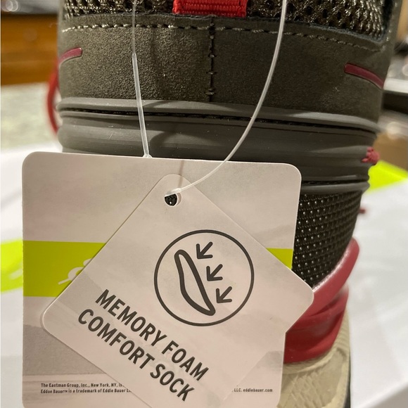 Women’s Eddie Bauer Waterproof Hiker/Snow Boot - Picture 3 of 4